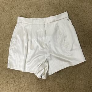 Abercrombie Off White Cream Neutral High Rise Satin Short Size Large